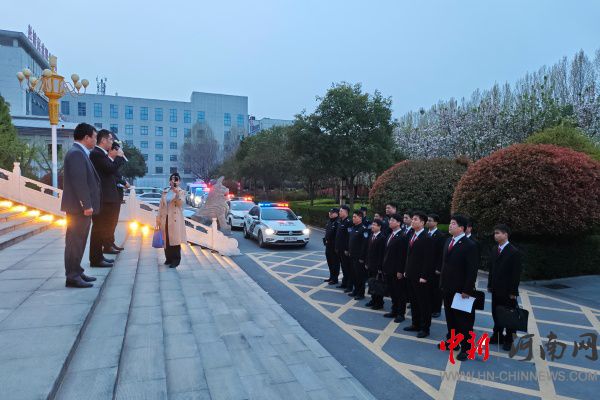 �ƕ����������г��ʡ����m���h��Ժ���ƕԈ�(zh��)�ЈF(tu��n)�(du��)�����Ј�(zh��)���Є�(d��ng)��(zh��n)���Ȼ