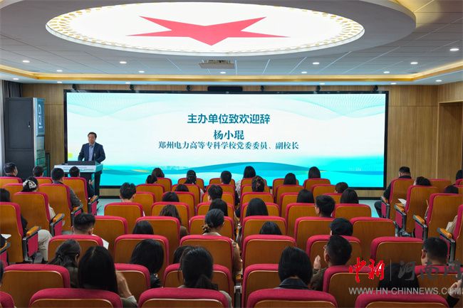 ����Ƭ�^(q��)��У�o��(d��o)�T��˼������������ ��(j��ng)�(y��n)�������(d��ng)����������ߵȌ��ƌW(xu��)У�e�k